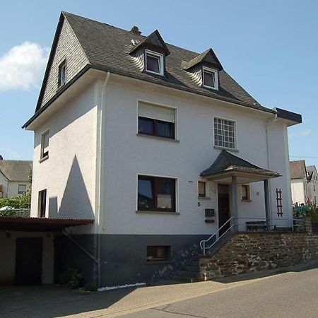 Niederburger Herberge Luaran gambar